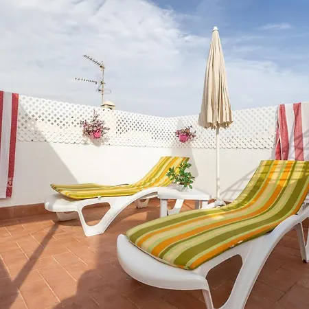 Apartamento Nieves 2 *